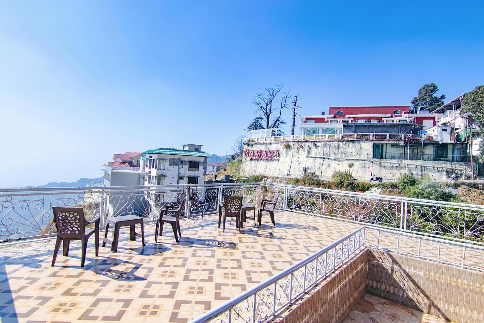 מוסורי Fabexpress Kalsia Homestay - Nr Radha Krishna Mandir מראה חיצוני תמונה
